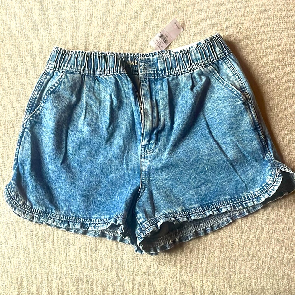 American Eagle Super High Rise Mom Shorts
